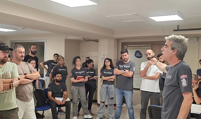 Afet Platformu, afetten etkilenen bölgelerde çalışmalarını sürdürürken afet hazırlıklarını da sürdürüyor - GÜNDEM
