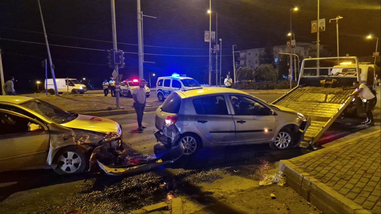 Diyarbakır'da zincirleme kaza: 7 kişi yaralandı