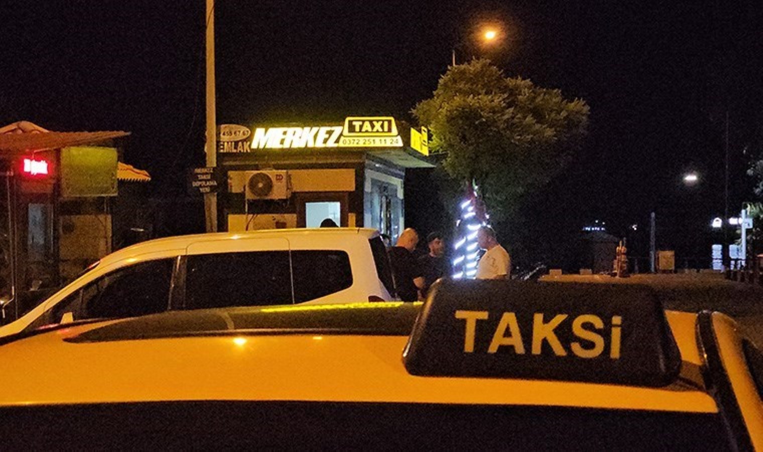 Taksi durağını aradı, "Bomba var, kaçın" dedi - Son Dakika Türkiye Haberleri