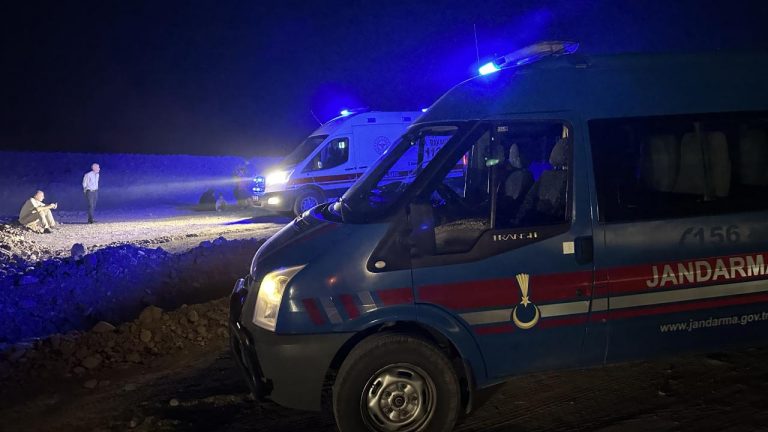 Adana Gölü barajına düşen kişi kayboldu