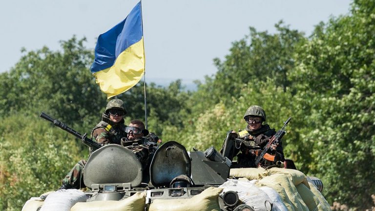 AB, Ukrayna'ya 3 milyar avroluk dondurulmuş Rus varlığını göndermeyi kabul etti