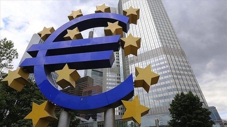 Euro Bölgesi ikinci çeyrekte yüzde 0,2 büyüdü.
