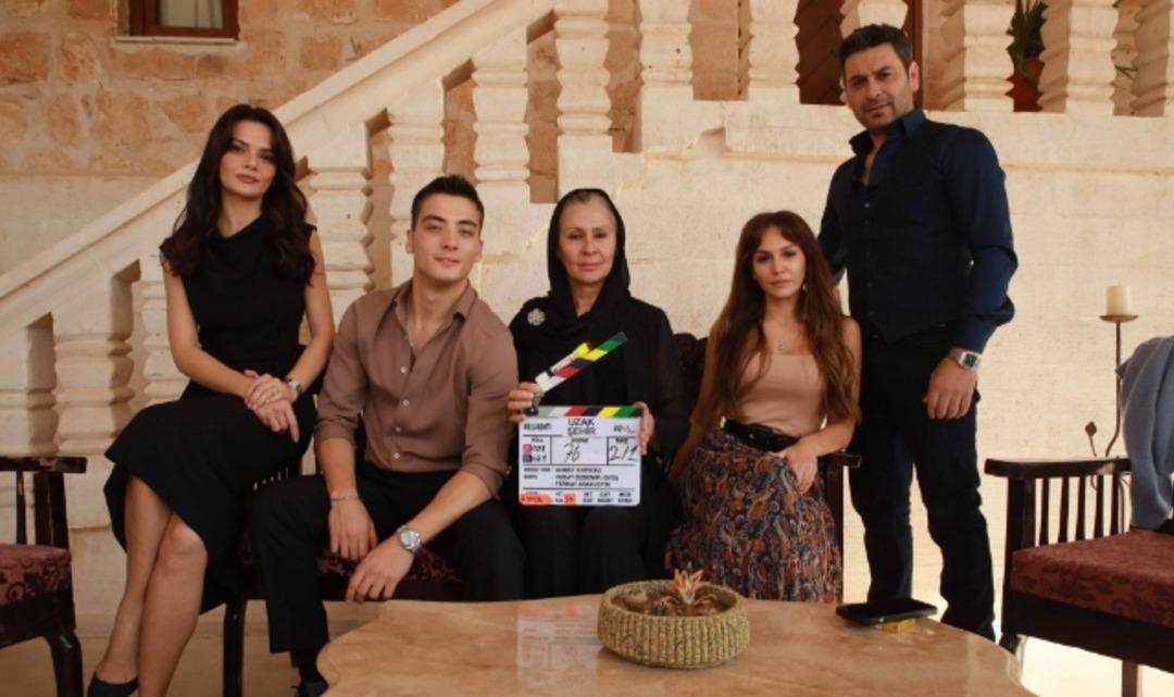 Uzak Şehirler dizisinin konusu nedir?