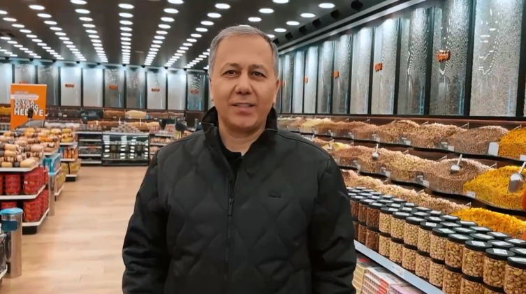 Bakanlar "boykot" Çağrılarına karşı alışveriş