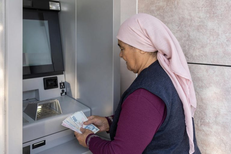 Emekli Maaşı Ödemeleri Ne Zaman Yatacak? SGK, Bağ-Kur ve Emekli Sandığı Maaş Takvimi Açıklandı