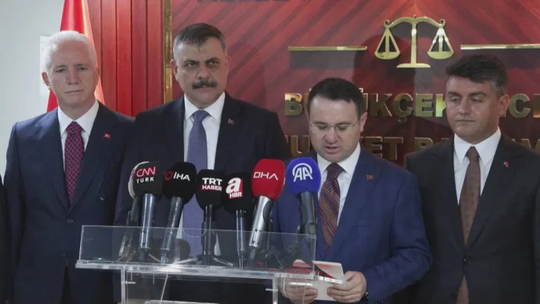 Akın Gürlek’ten dikkat çeken ‘sokak çeteleri’ açıklaması