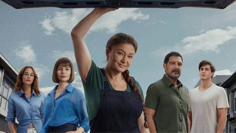 4 Ekim Pazar TV Yayın Akışı: Hangi Kanallar Ne Sunuyor?